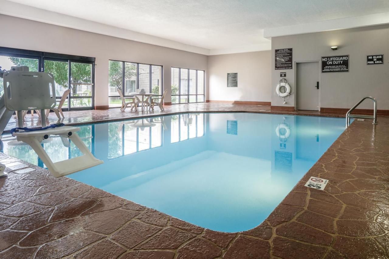 Holiday Inn Coralville - Iowa City By Ihg Dış mekan fotoğraf